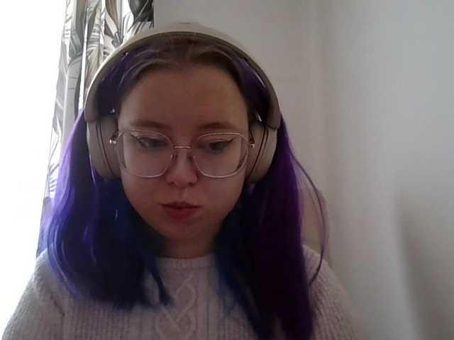 MaddieOrgasm live cam on BongaCams