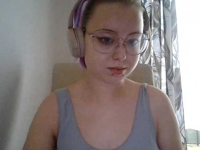 MaddieOrgasm live cam on BongaCams