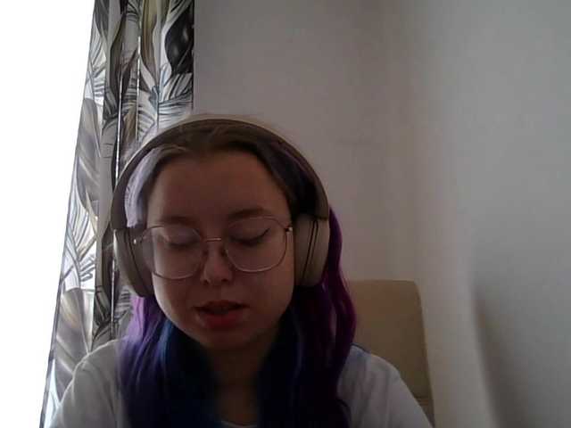 MaddieOrgasm live cam on BongaCams