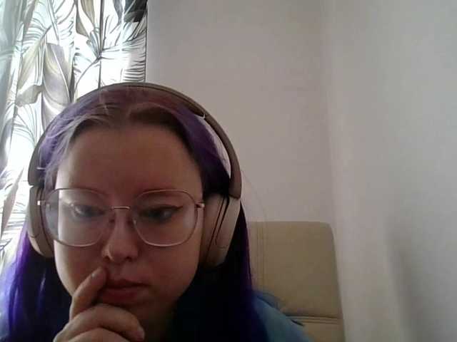 MaddieOrgasm live cam on BongaCams