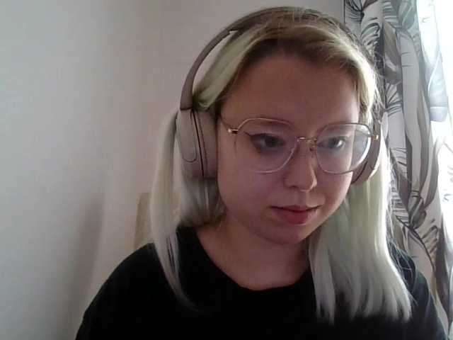 MaddieOrgasm live cam on BongaCams