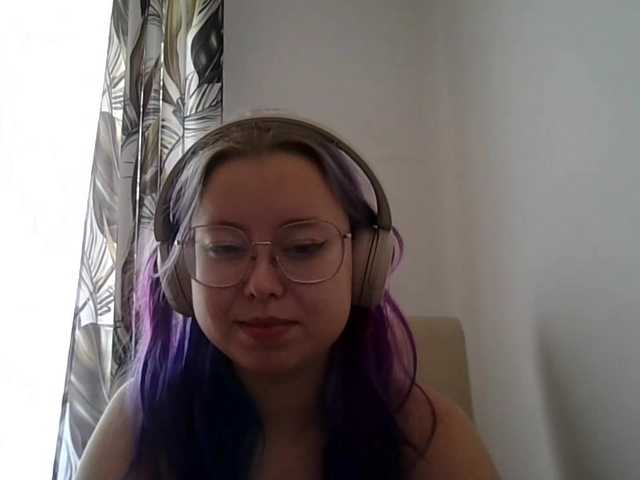 MaddieOrgasm live cam on BongaCams