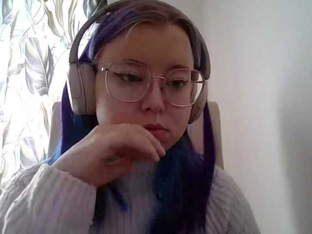 MaddieOrgasm live cam on BongaCams