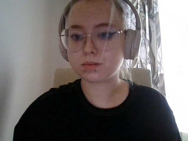 MaddieOrgasm live cam on BongaCams