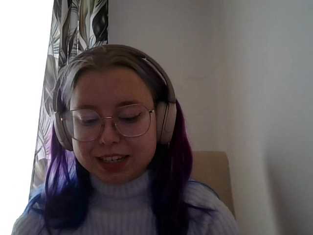 MaddieOrgasm live cam on BongaCams
