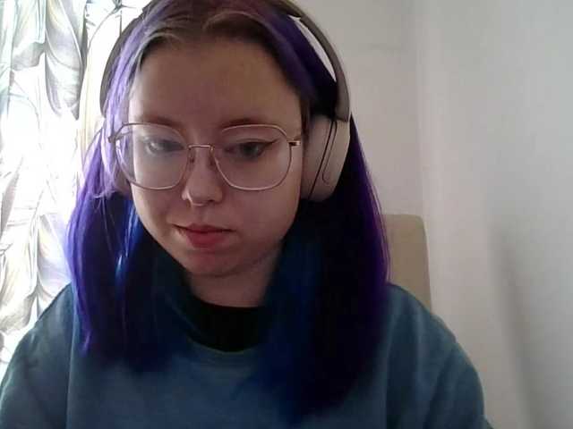 MaddieOrgasm live cam on BongaCams