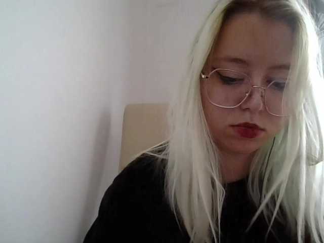 MaddieOrgasm live cam on BongaCams