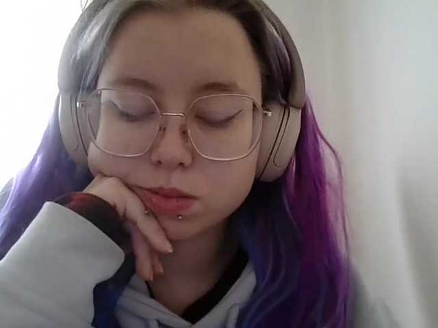 MaddieOrgasm live cam on BongaCams