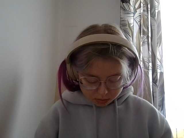 MaddieOrgasm live cam on BongaCams