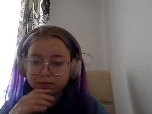 MaddieOrgasm live cam on BongaCams