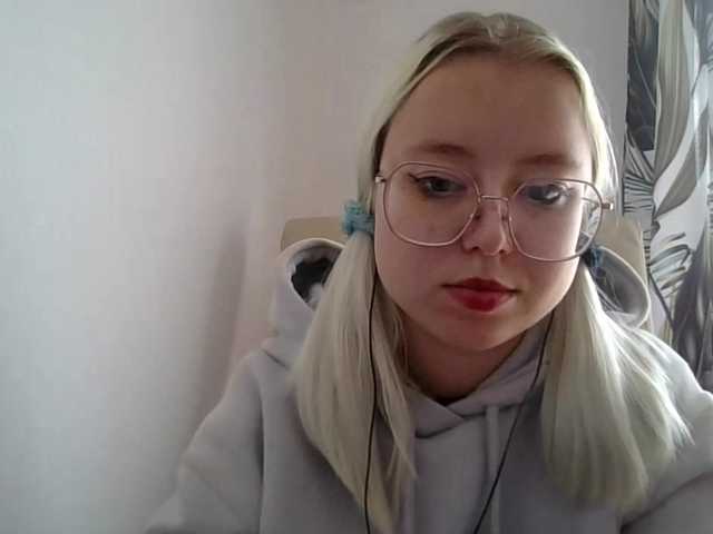 MaddieOrgasm live cam on BongaCams