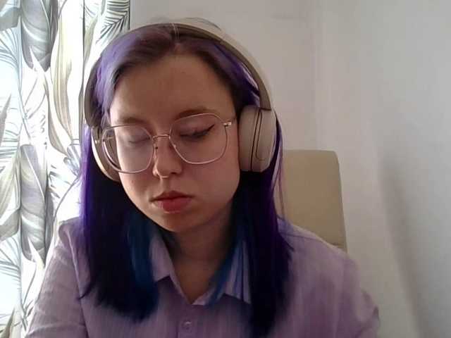 MaddieOrgasm live cam on BongaCams