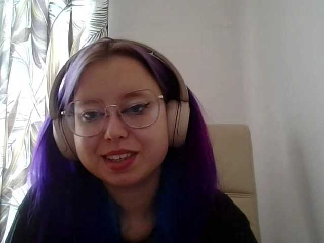 MaddieOrgasm live cam on BongaCams