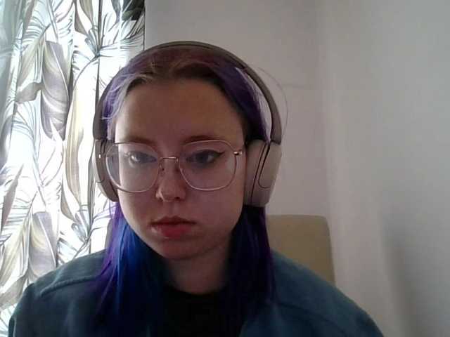 MaddieOrgasm live cam on BongaCams