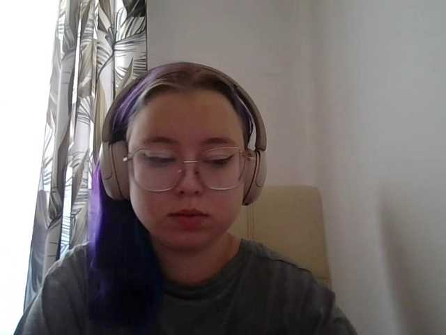 MaddieOrgasm live cam on BongaCams