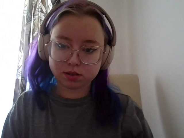 MaddieOrgasm live cam on BongaCams