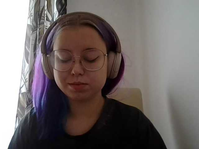 MaddieOrgasm live cam on BongaCams