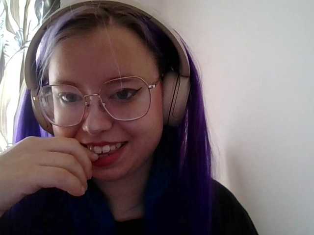 MaddieOrgasm live cam on BongaCams