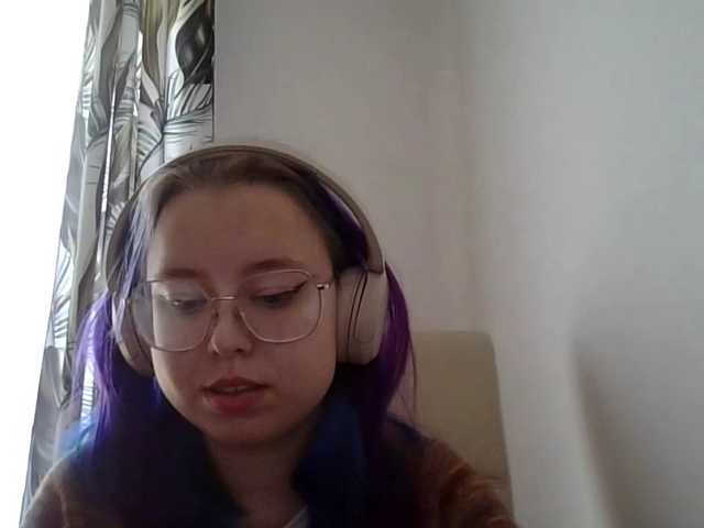 MaddieOrgasm live cam on BongaCams