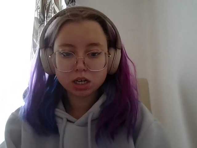 MaddieOrgasm live cam on BongaCams