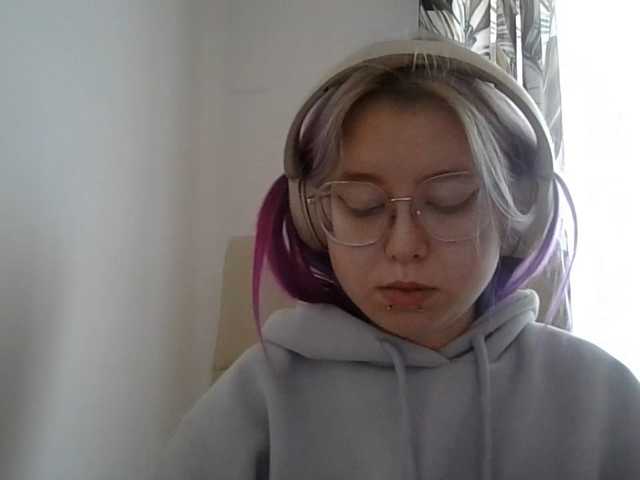 MaddieOrgasm live cam on BongaCams
