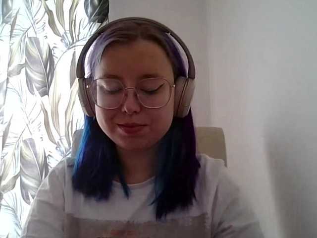 MaddieOrgasm live cam on BongaCams