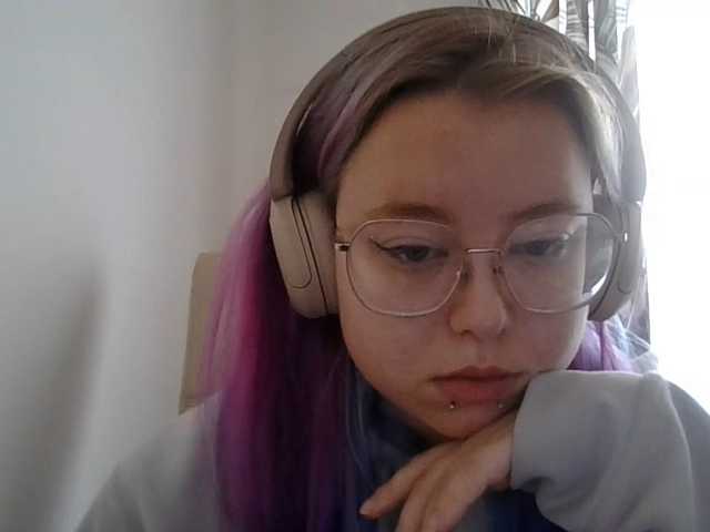 MaddieOrgasm live cam on BongaCams