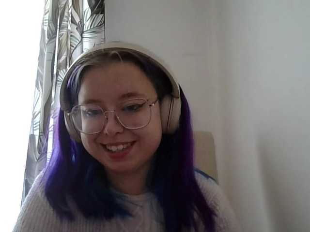 MaddieOrgasm live cam on BongaCams