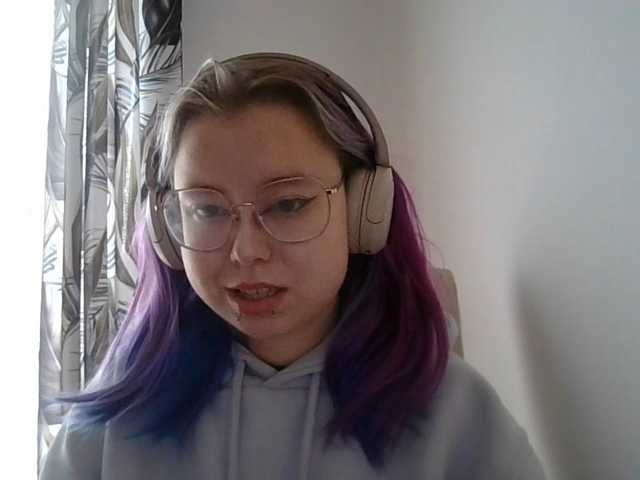 MaddieOrgasm live cam on BongaCams