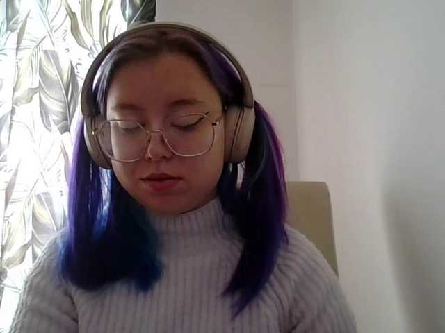 MaddieOrgasm live cam on BongaCams