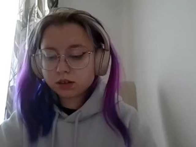 MaddieOrgasm live cam on BongaCams