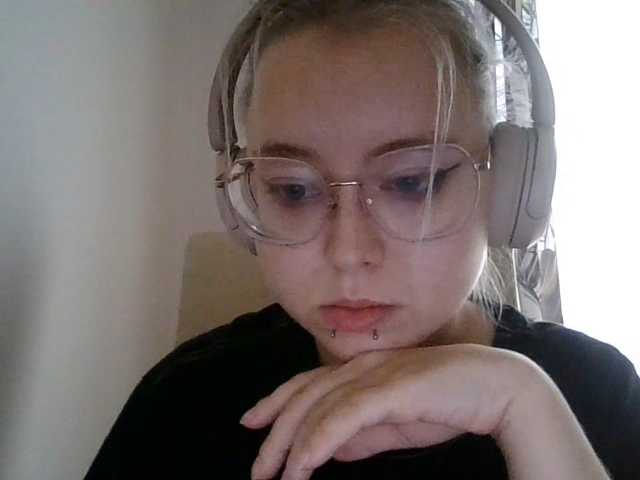 MaddieOrgasm live cam on BongaCams