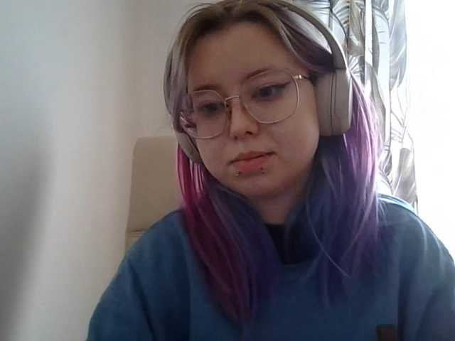 MaddieOrgasm live cam on BongaCams