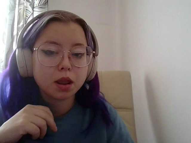 MaddieOrgasm live cam on BongaCams