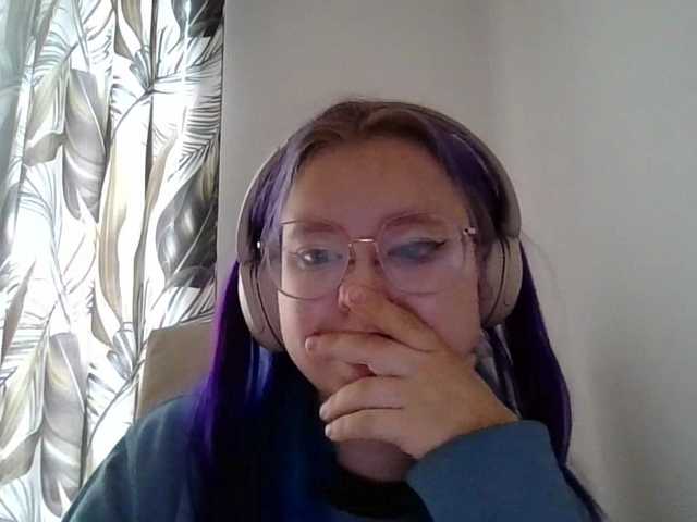 MaddieOrgasm live cam on BongaCams