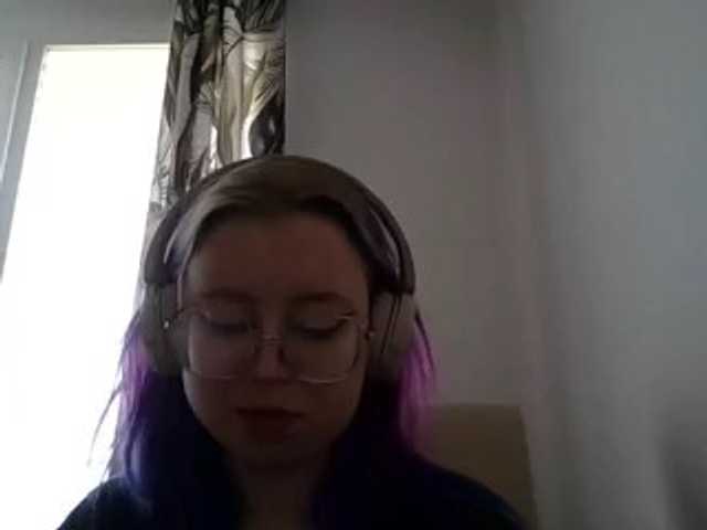 MaddieOrgasm live cam on BongaCams