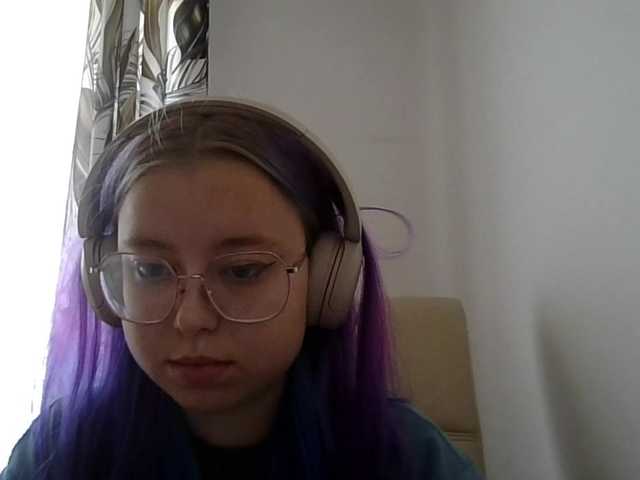 MaddieOrgasm live cam on BongaCams