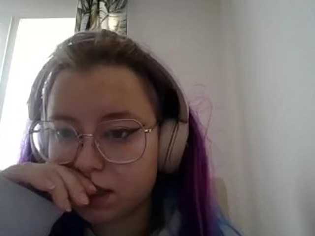 MaddieOrgasm live cam on BongaCams