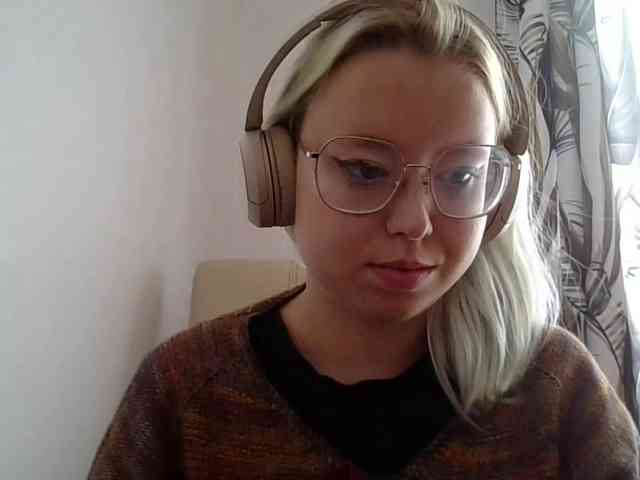 MaddieOrgasm webcam
