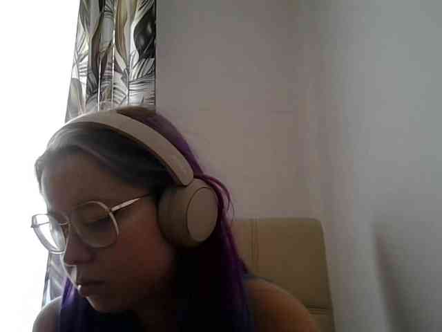 MaddieOrgasm webcam