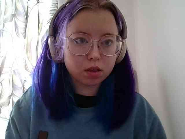MaddieOrgasm webcam