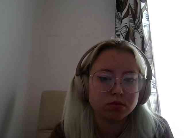 MaddieOrgasm webcam