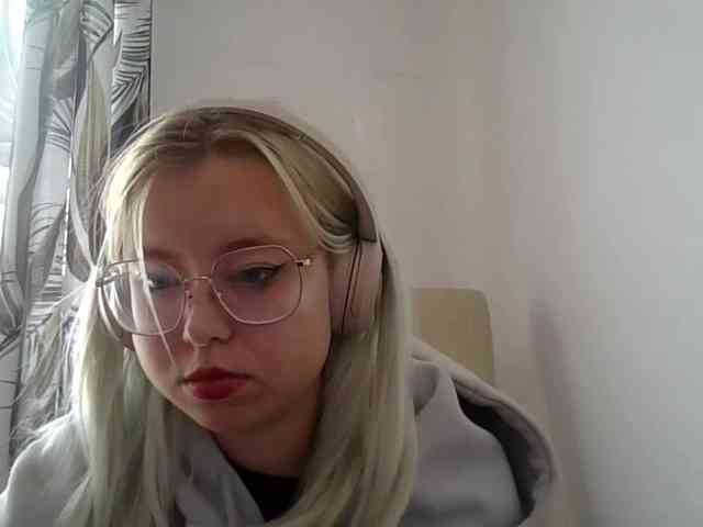 MaddieOrgasm - Girl 