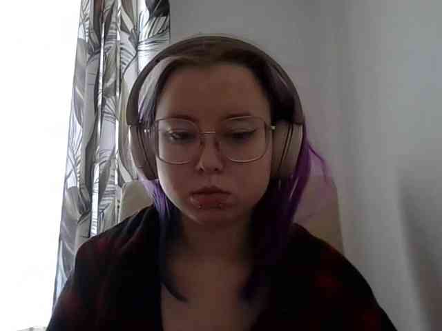 MaddieOrgasm webcam
