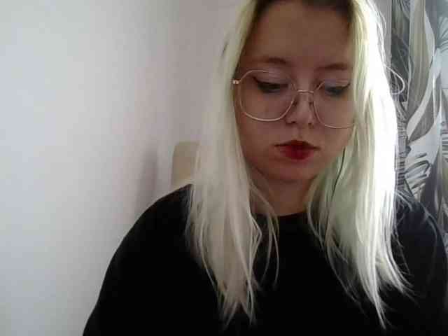 MaddieOrgasm webcam