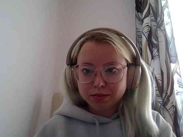 MaddieOrgasm webcam