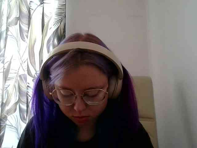 MaddieOrgasm webcam