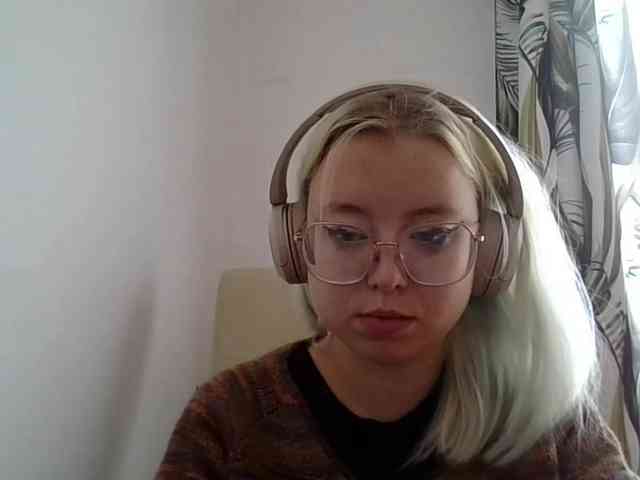 MaddieOrgasm webcam