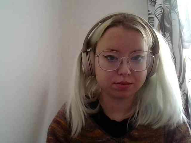 MaddieOrgasm webcam