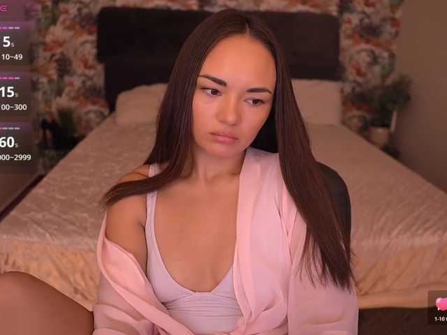AsaAkiraa webcam